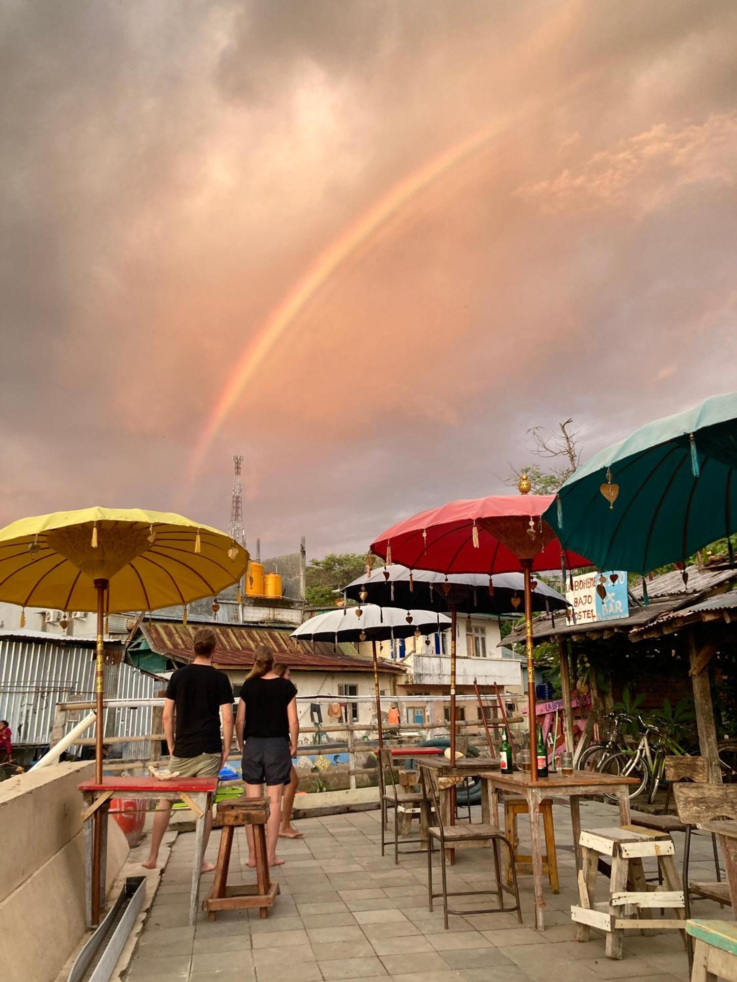 La Boheme Bajo Hostel Labuan Bajo Εξωτερικό φωτογραφία